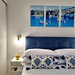 Petite Sorrento